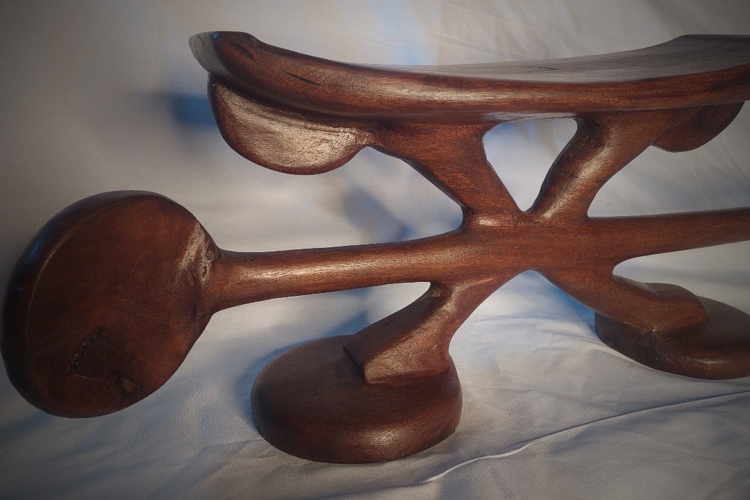 Props Fabrication · Thrones