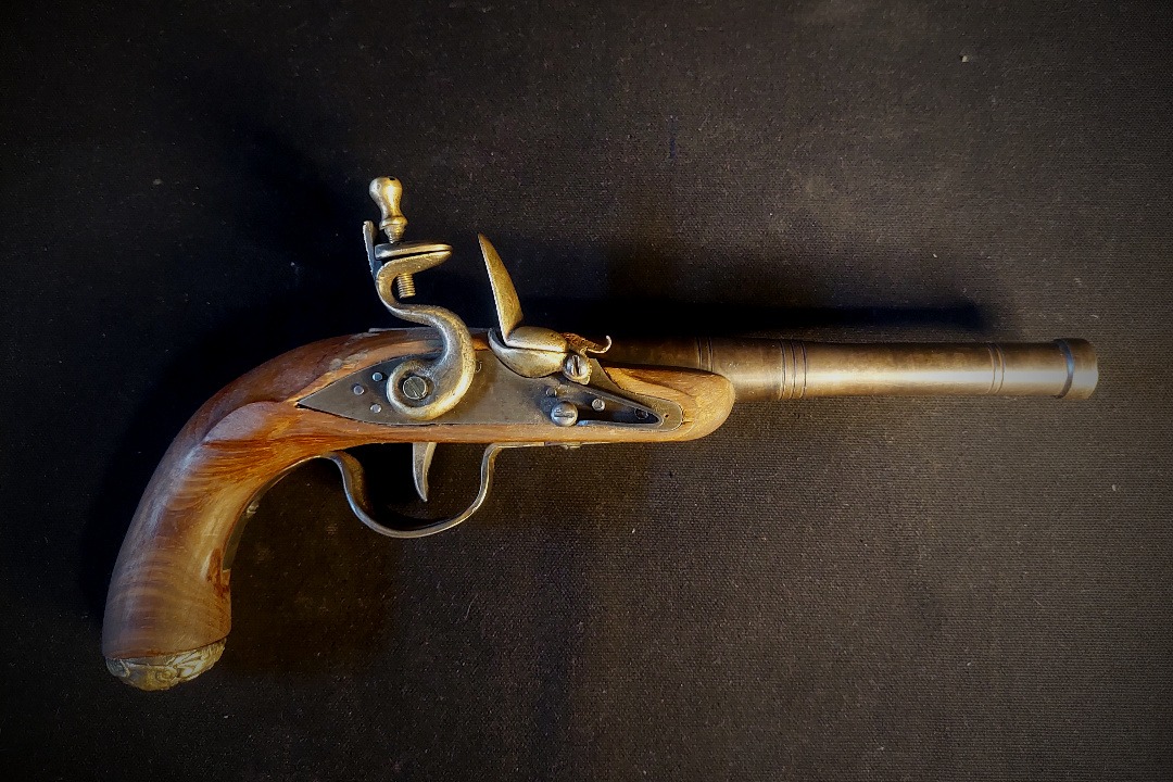 Weapons & Armour · Flintlock and other firearms
