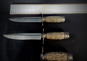 Knives & Daggers