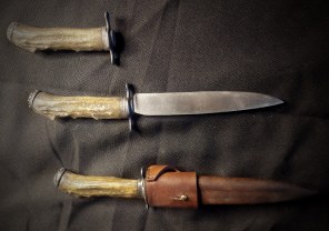 Knives & Daggers