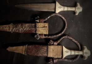 Knives & Daggers