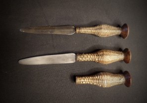 Knives & Daggers
