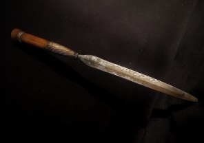 Knives & Daggers